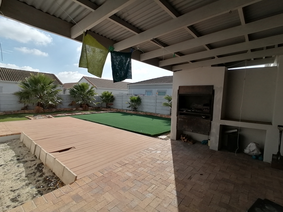 To Let 3 Bedroom Property for Rent in Sunningdale Western Cape